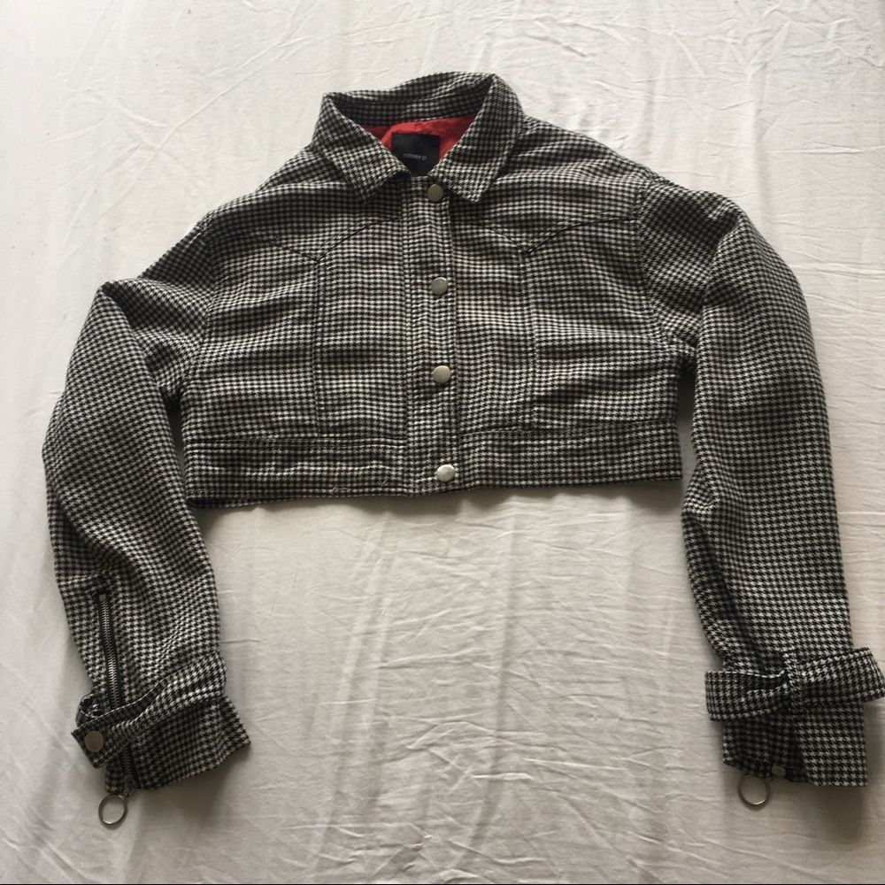 Forever 21 crop top jacket black and white size m
